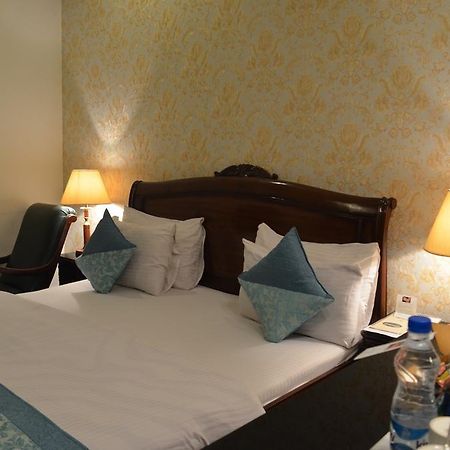 Hotel Emperor Palms New Delhi Ngoại thất bức ảnh