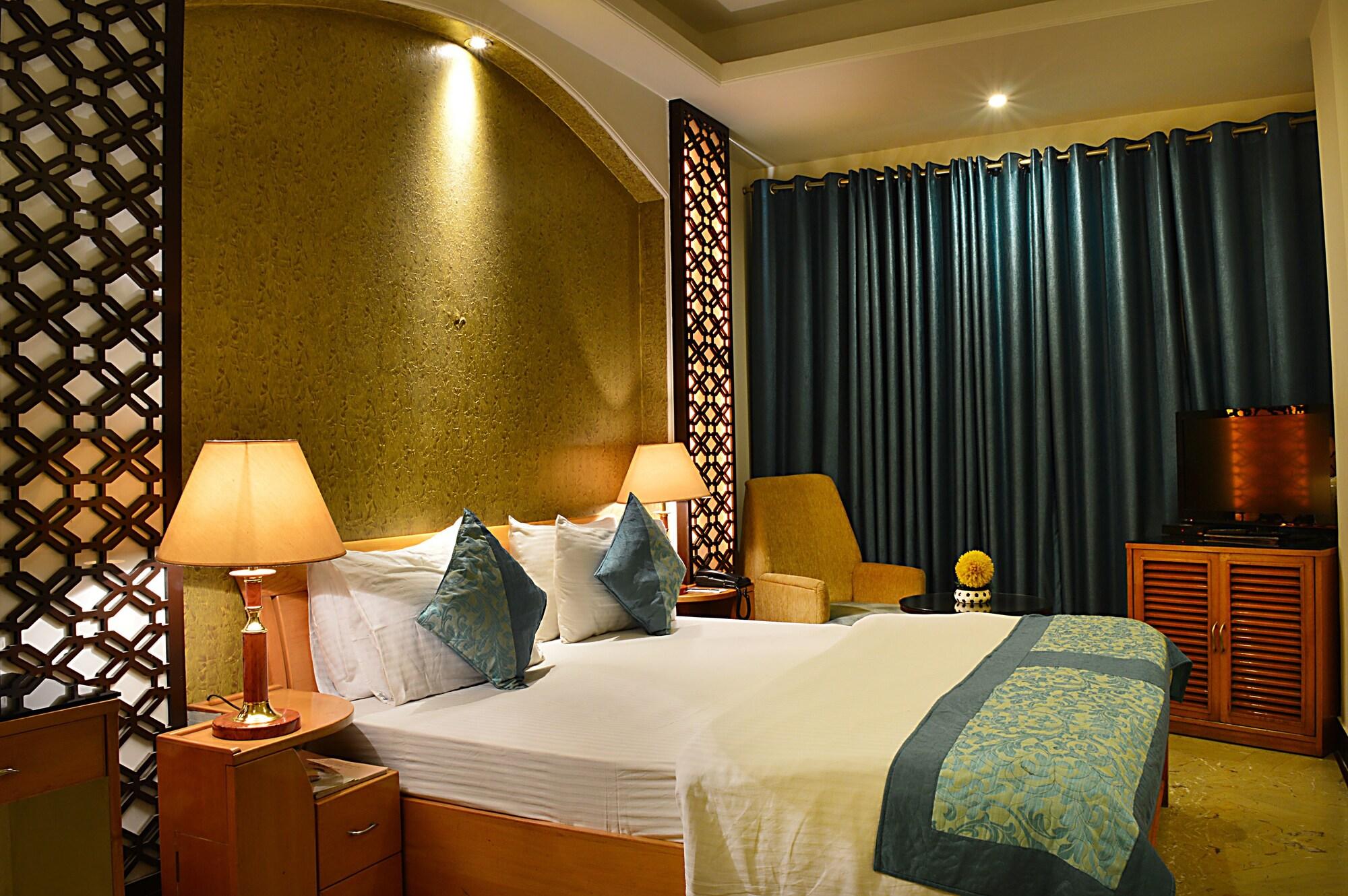 Hotel Emperor Palms New Delhi Ngoại thất bức ảnh