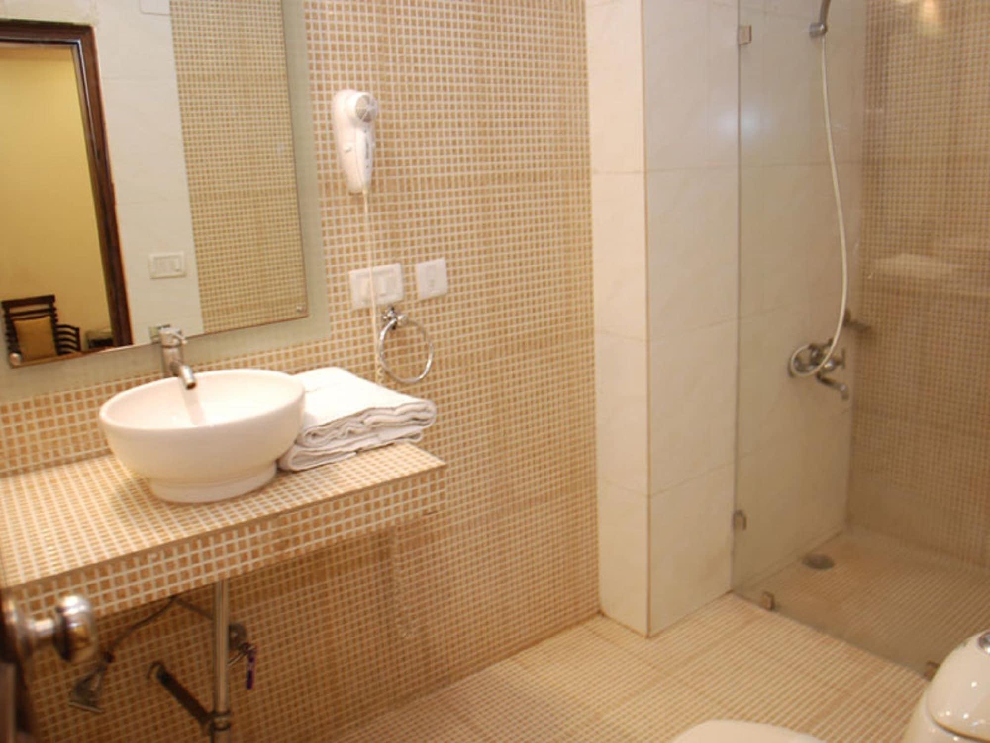 Hotel Emperor Palms New Delhi Ngoại thất bức ảnh