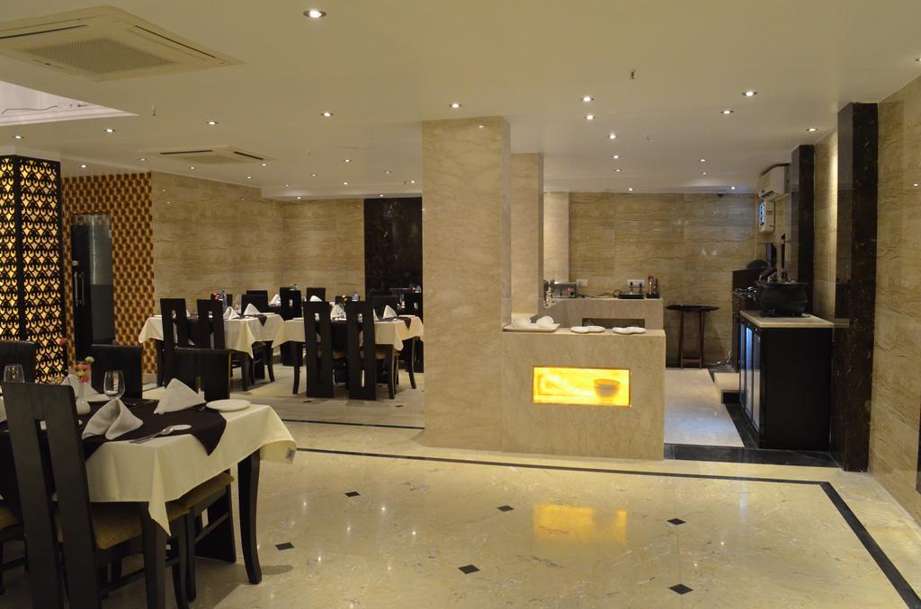 Hotel Emperor Palms New Delhi Ngoại thất bức ảnh