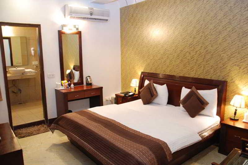 Hotel Emperor Palms New Delhi Ngoại thất bức ảnh