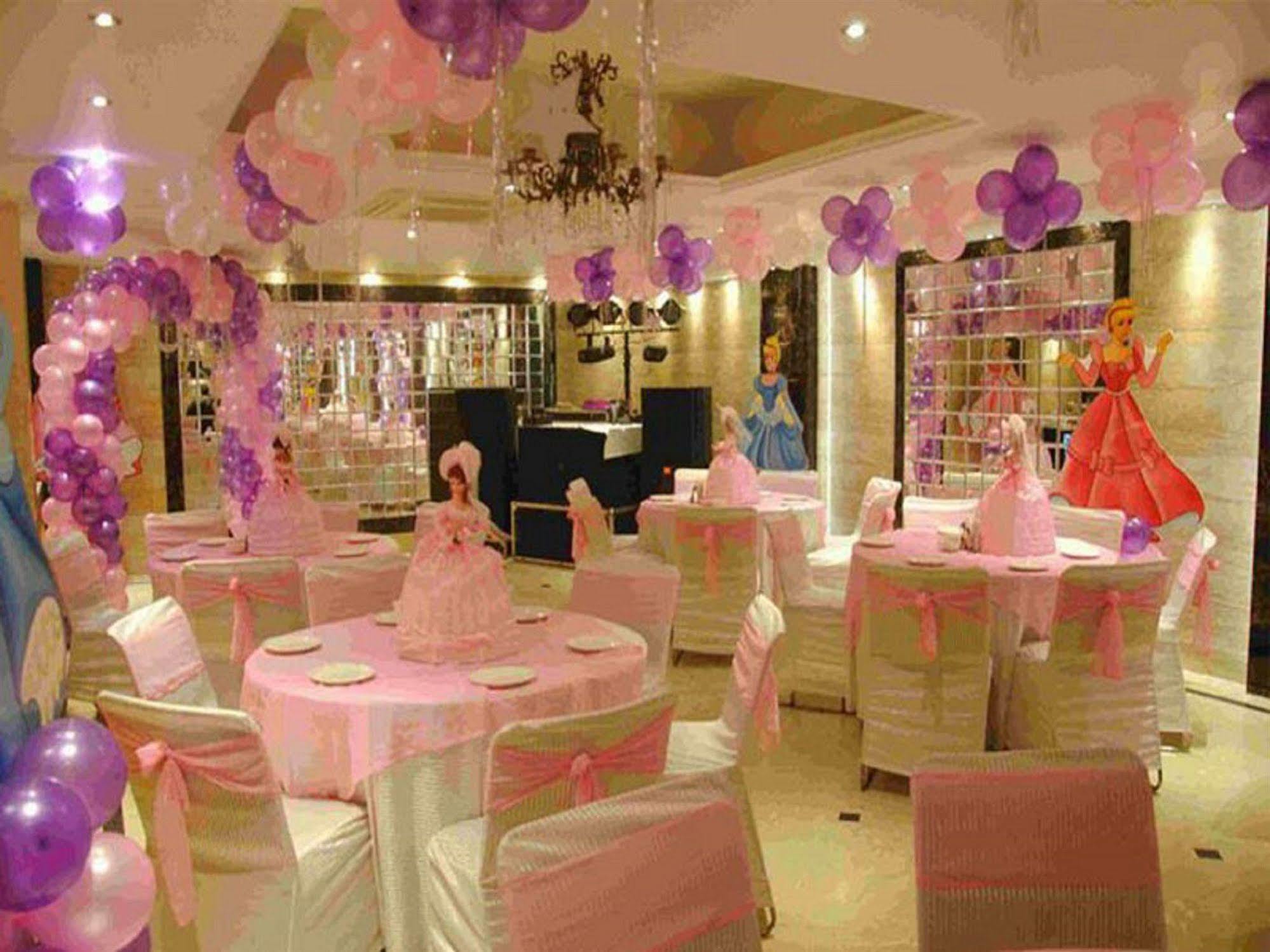 Hotel Emperor Palms New Delhi Ngoại thất bức ảnh