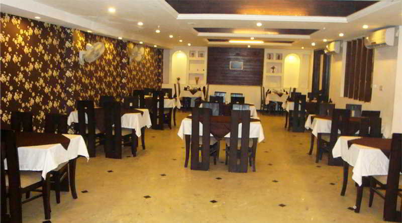 Hotel Emperor Palms New Delhi Ngoại thất bức ảnh